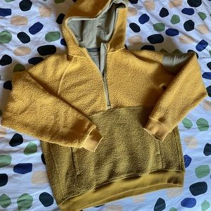 Outdoor Voices Megafleece 1/2 zip hoodie, small